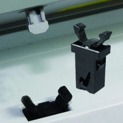 GDL-150F - Plastic Center Lock Push Latch | Gecko Fastener GmbH 2