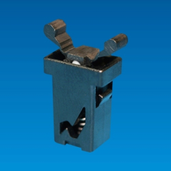 GDL-100B - Plastic Center Lock Push Latch | Gecko Fastener GmbH