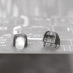 GLEK4-3TW - LED-behuizing | Gecko Fastener GmbH 2